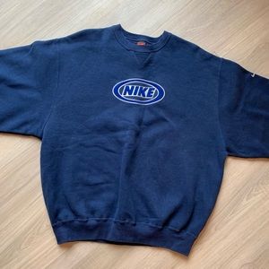 *SOLD* VINTAGE Nike Sweatshirt Crewneck